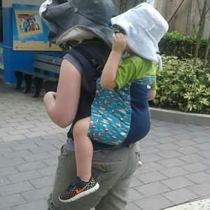 Meet your Posher, Elizabeth